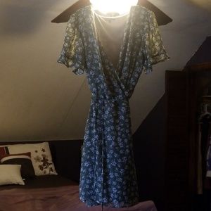 Wrap around green floral dress size 2xl